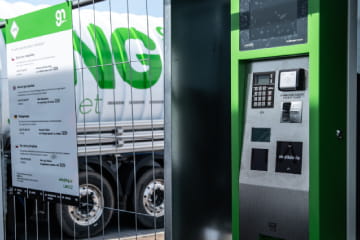 GasNet uvedl v Mladé Boleslavi do provozu druhou mobilní samoobslužnou čerpací stanici na LNG